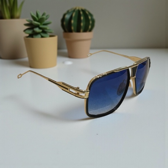 Street Knitted Men's Oversized Blue Lens Black & Gold Frame Sunglasses & Case - Picture 4 of 10